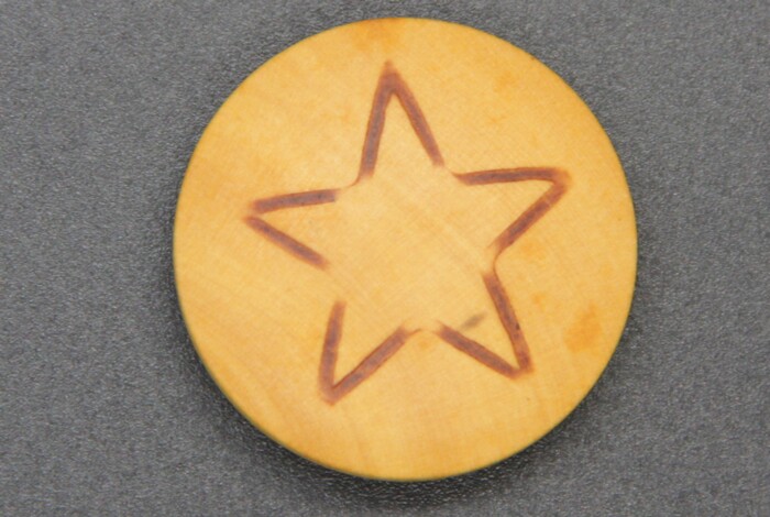FM022